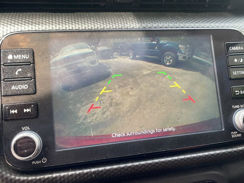 Used 2022 Nissan Kicks SV FWD image 19