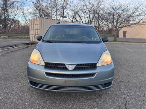 Used 2004 Toyota Sienna LE image 2