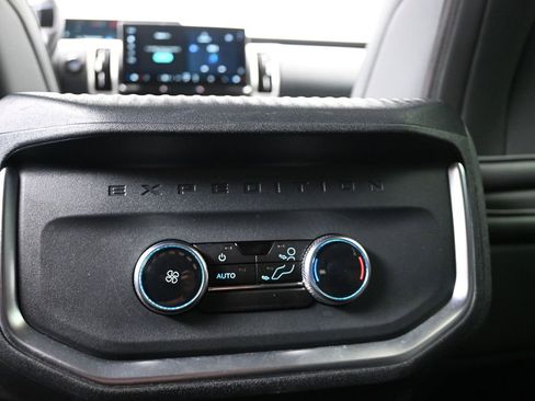 Used 2025 Ford Expedition Max Active image 18