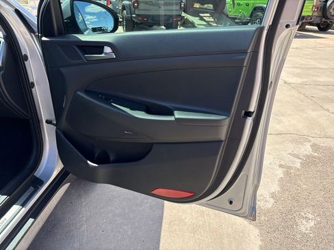 Used 2018 Hyundai Tucson Limited image 25