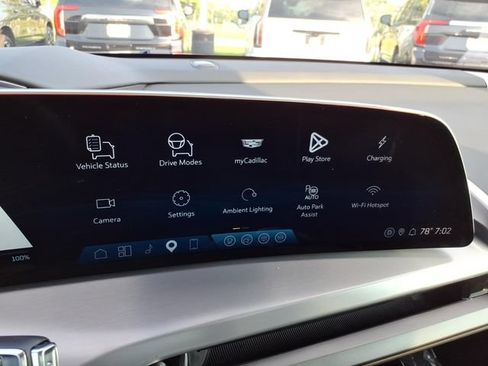 Used 2026 Cadillac Vistiq Platinum w/ LPO, Floor Liner Package AWD/4WD image 29
