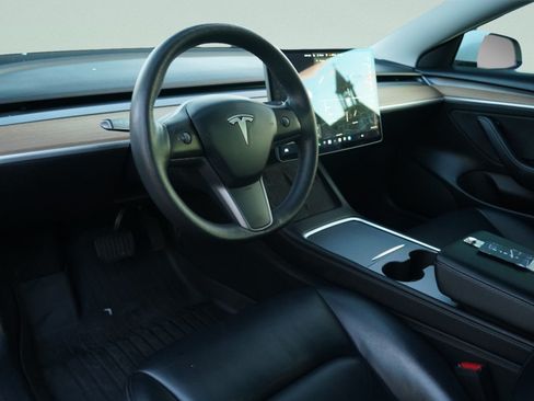 Used 2021 Tesla Model 3 Standard Range Plus RWD image 31