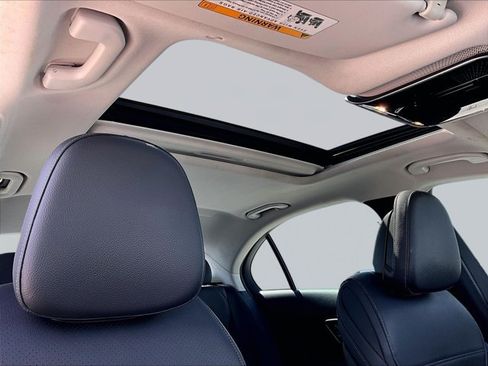 Used 2022 Mercedes-Benz C 300 Sedan image 17