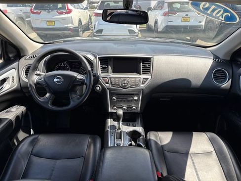 Used 2019 Nissan Pathfinder SL AWD/4WD image 27