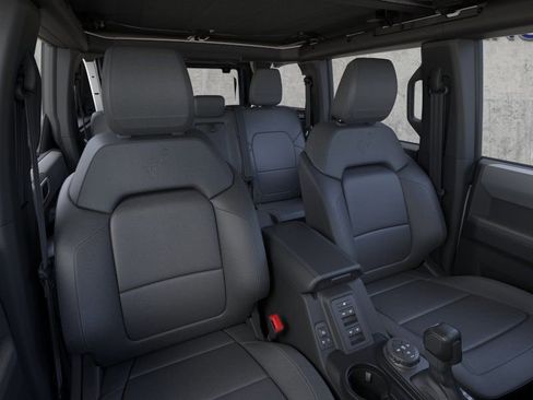 New 2025 Ford Bronco Big Bend w/ Black Diamond Package image 10