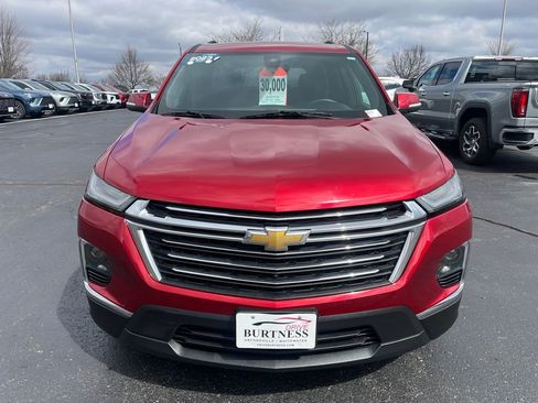 Certified 2023 Chevrolet Traverse LT w/ Rear Camera Mirror Package AWD/4WD image 2