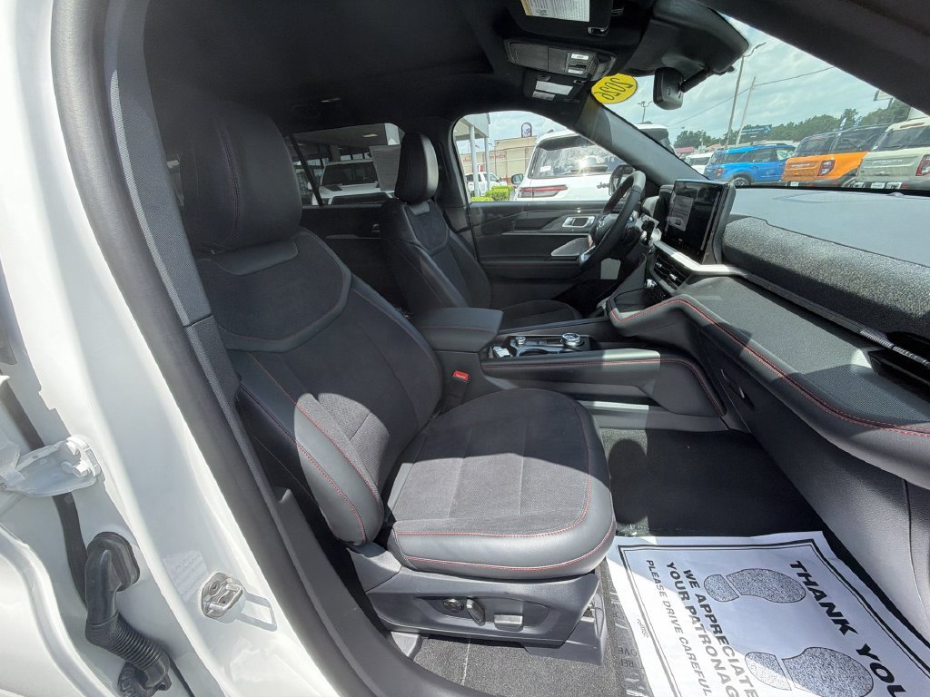 New 2026 Ford Explorer ST w/ Sun And Sound Package AWD/4WD image 32