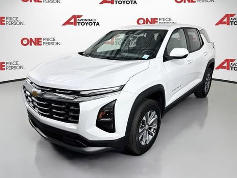 Used 2026 Chevrolet Equinox LT FWD image 3