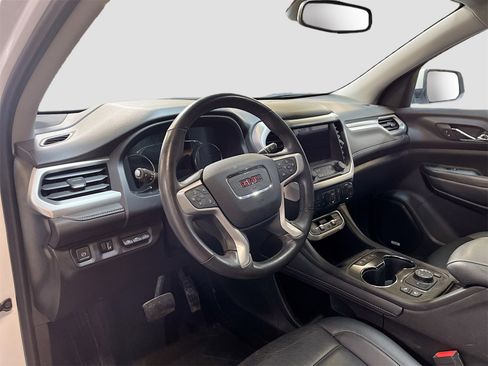 Used 2022 GMC Acadia SLT w/ Technology Package image 9
