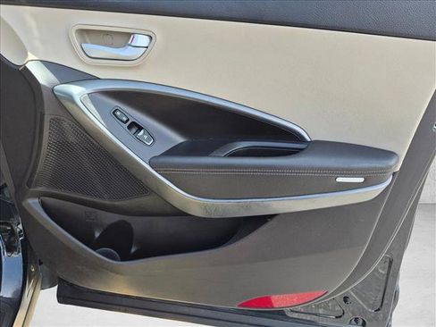 Used 2017 Hyundai Santa Fe Sport FWD image 27