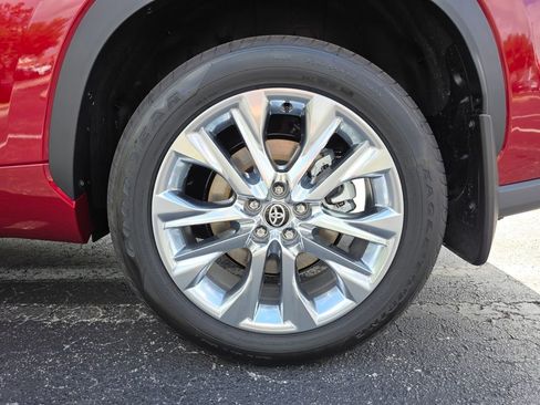 New 2026 Toyota Highlander Limited AWD/4WD image 20