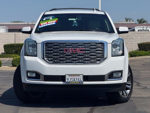 Used 2018 GMC Yukon Denali w/ Denali Ultimate Package AWD/4WD image 2