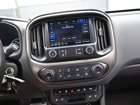 Used 2019 Chevrolet Colorado Z71 AWD/4WD image 10