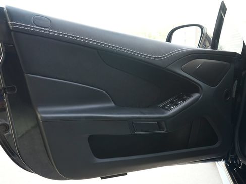 Used 2015 Aston Martin Vanquish Coupe RWD image 22