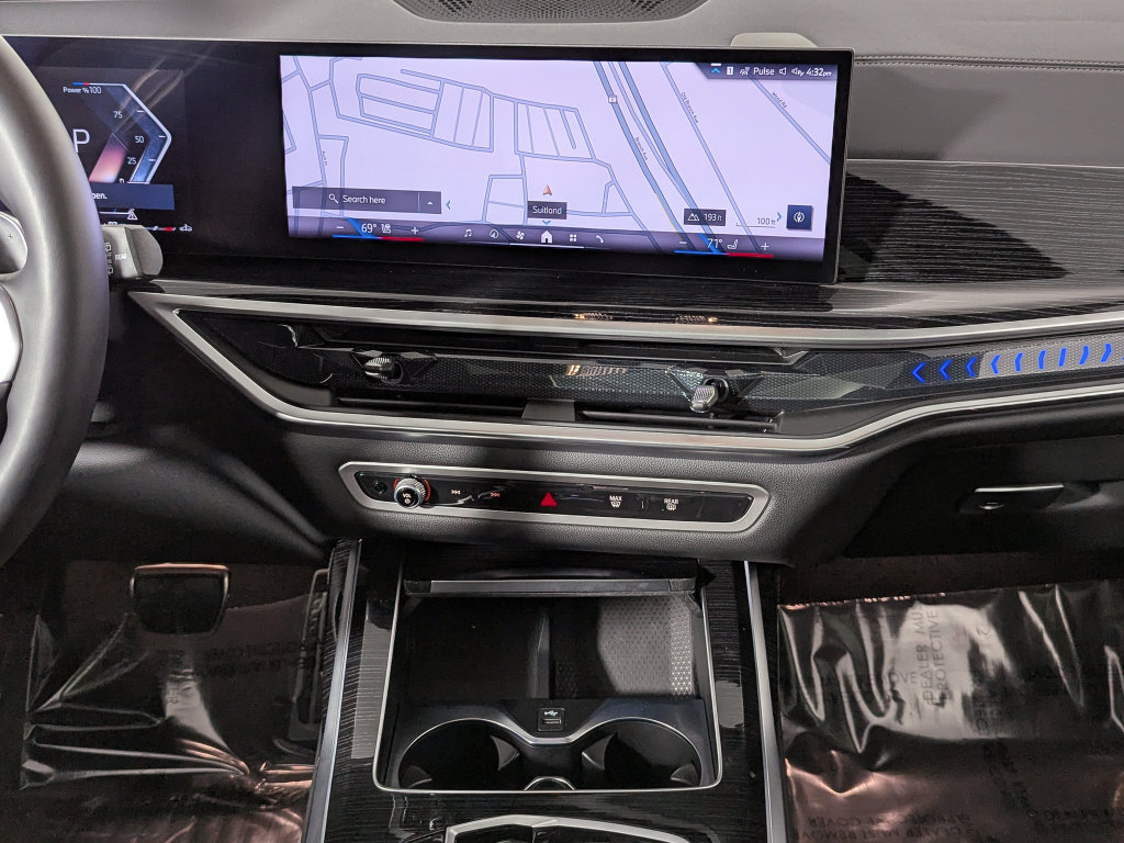 Used 2026 BMW X7 xDrive40i w/ M Sport Package AWD/4WD image 41