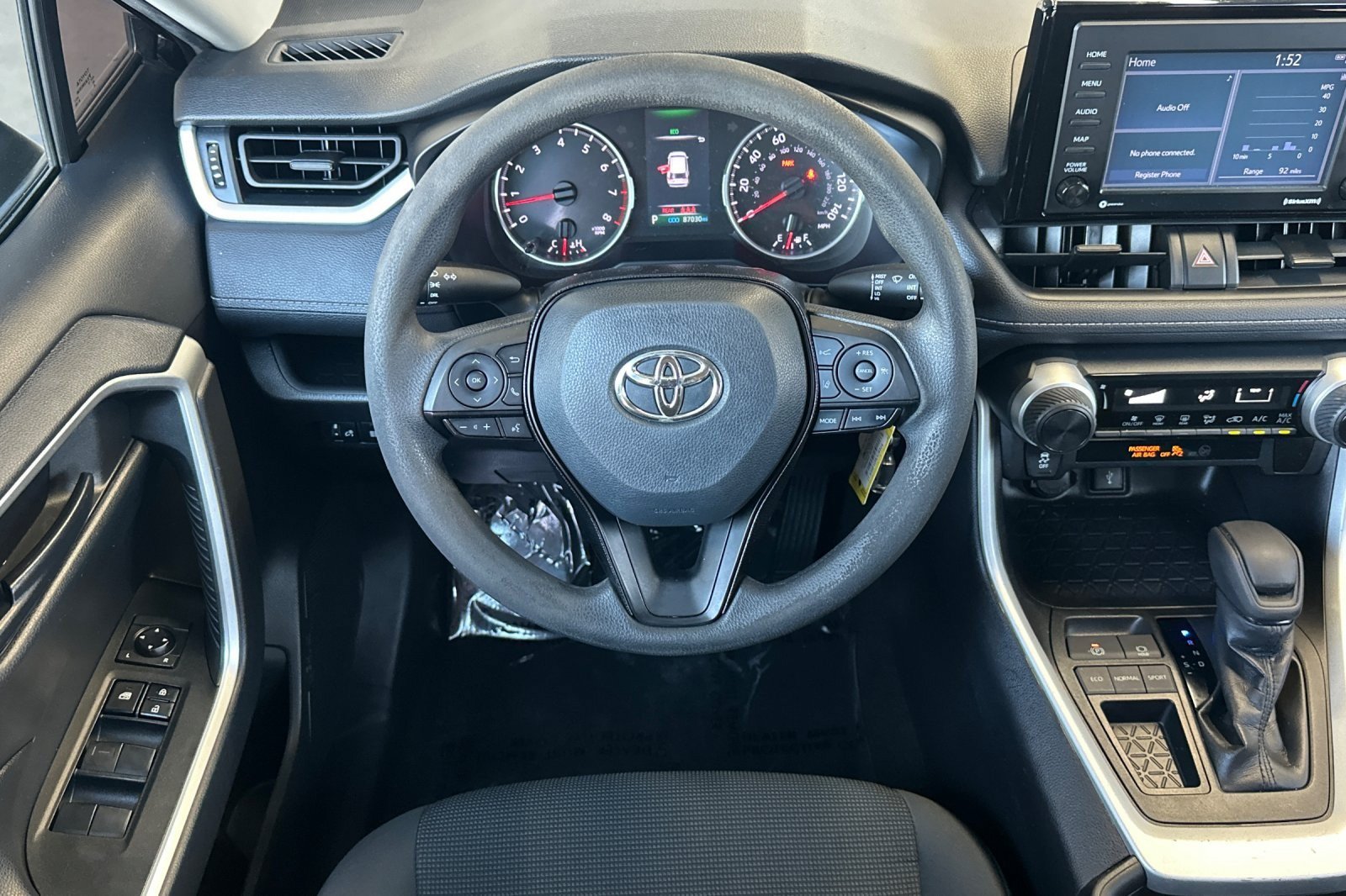 Used 2021 Toyota RAV4 LE w/ Carpet Mat Package (TMS) FWD image 13