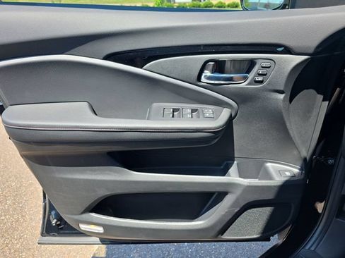 New 2026 Honda Ridgeline Black Edition image 9