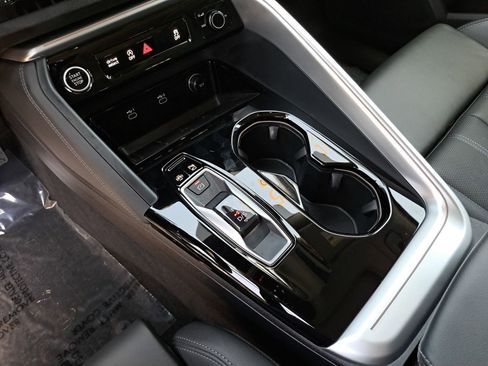 Certified 2025 Audi Q5 Premium Plus w/ Premium Plus AWD/4WD image 26