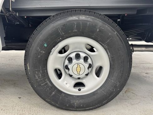 New 2026 Chevrolet Express 3500 w/ Power Convenience Package image 37