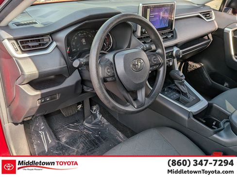 Certified 2025 Toyota RAV4 XLE AWD/4WD image 16