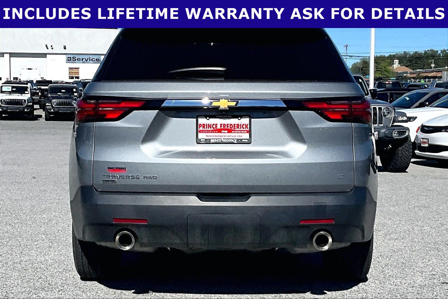 Used 2024 Chevrolet Traverse LT AWD/4WD image 4