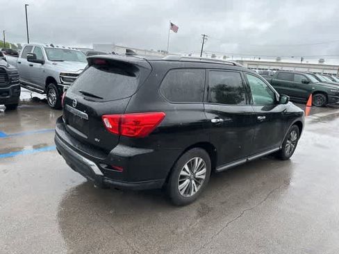 Used 2020 Nissan Pathfinder SV FWD image 19