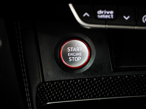 Used 2023 Audi SQ5 Premium Plus w/ Premium Plus Package image 26