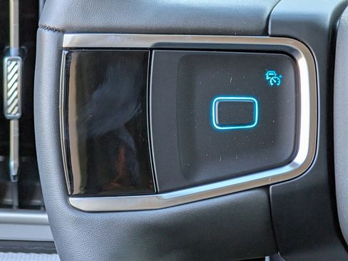 New 2025 Ford Expedition Active image 13