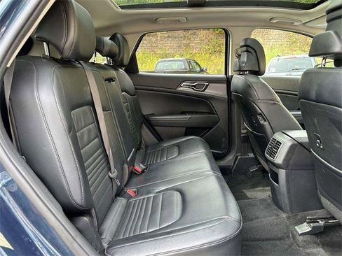 Used 2023 Kia Sportage SX Prestige image 24