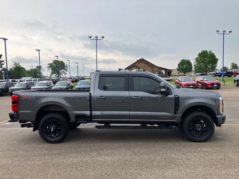 Used 2023 Ford F250 Lariat w/ Lariat Ultimate Package AWD/4WD image 5