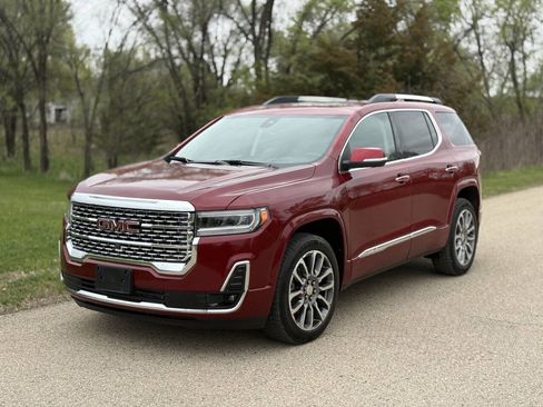 Used 2021 GMC Acadia Denali w/ Denali Ultimate Package AWD/4WD image 2