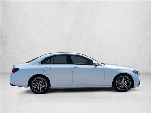 Used 2020 Mercedes-Benz E 350 Sedan image 4