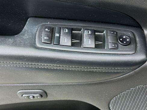 Used 2021 Jeep Grand Cherokee Limited w/ Trailer Tow Group IV image 18