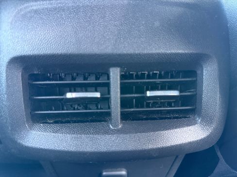 Used 2019 GMC Terrain SLT image 32