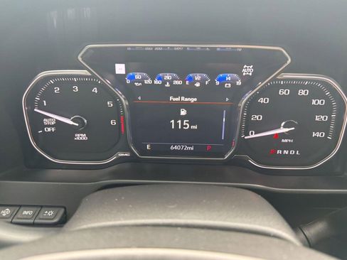 Used 2021 GMC Sierra 1500 AT4 w/ AT4 Premium Package image 17