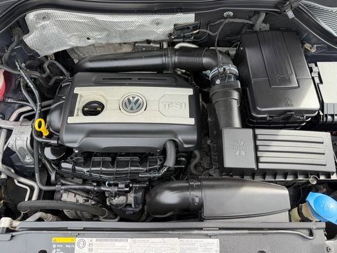Used 2014 Volkswagen Tiguan S FWD image 12