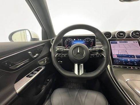 Used 2024 Mercedes-Benz GLC 300 4MATIC image 22
