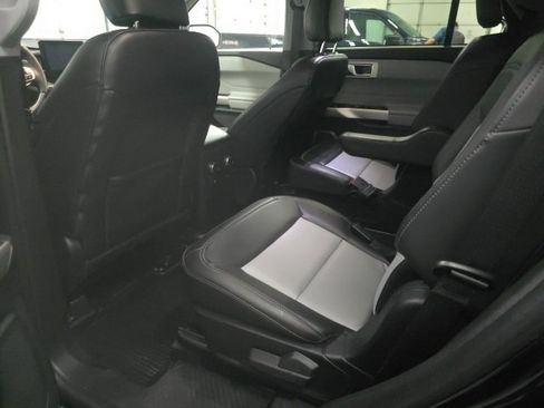 Used 2023 Ford Explorer XLT w/ Equipment Group 202A image 15