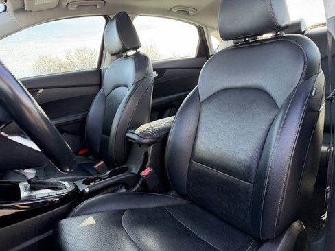 Used 2021 Kia Forte EX image 13