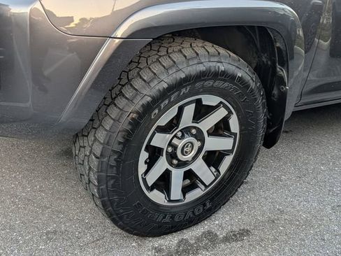 Used 2020 Toyota 4Runner TRD Off-Road Premium image 4