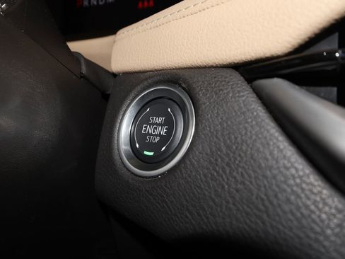 Certified 2025 Cadillac XT4 Premium Luxury image 15