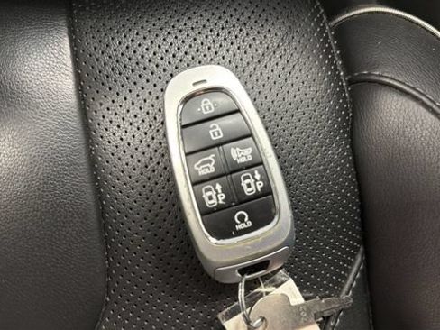 Used 2022 Hyundai Santa Fe Limited w/ Cargo Package AWD/4WD image 21