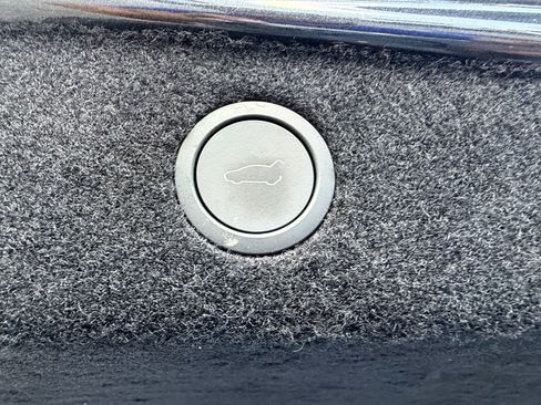 Used 2025 Tesla Model 3 Long Range RWD image 16