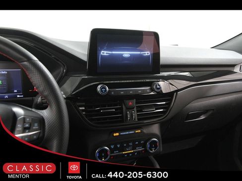 Used 2023 Ford Escape ST-Line image 9