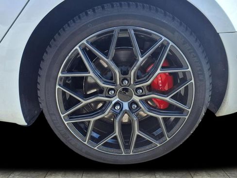 Used 2022 Tesla Model 3 Performance image 6