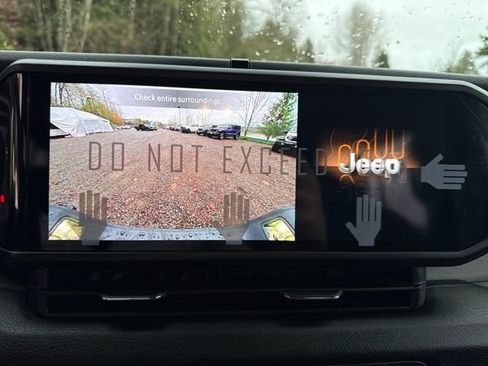 New 2026 Jeep Gladiator Sport image 24