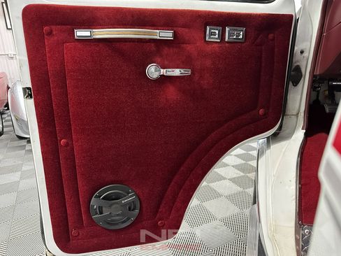 Used 1986 Chevrolet G20 image 33