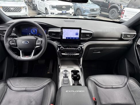 Used 2022 Ford Explorer ST w/ Equipment Group 401A image 9