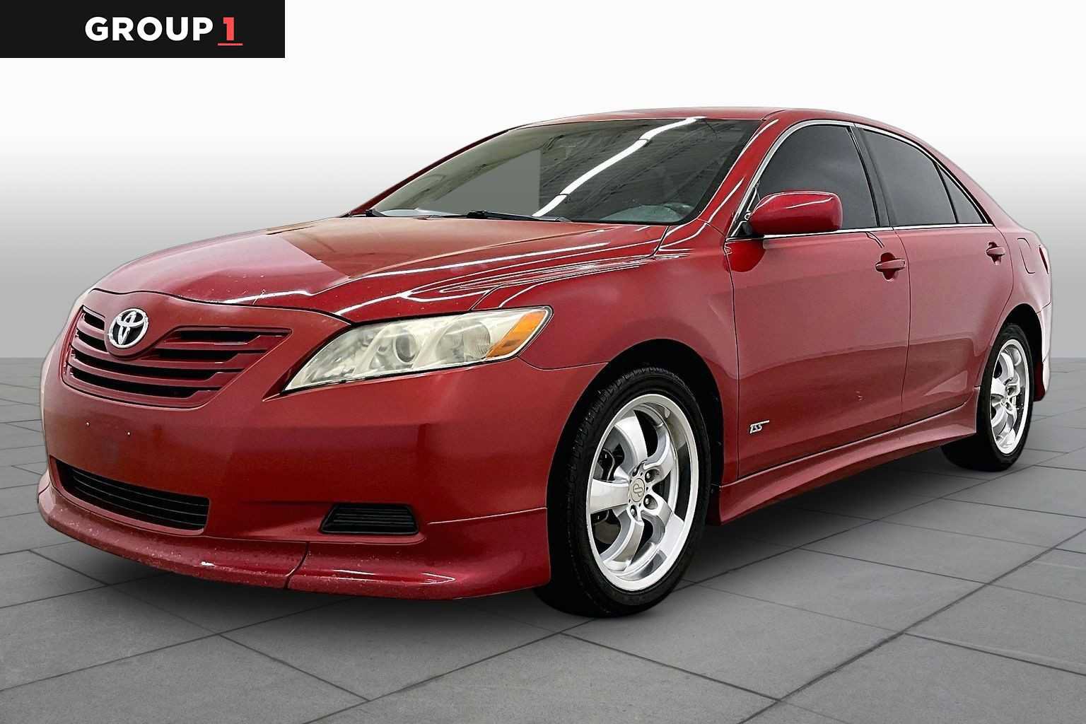 Used 2009 Toyota Camry LE FWD image 1
