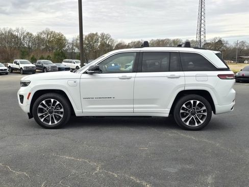 Used 2022 Jeep Grand Cherokee Overland image 14